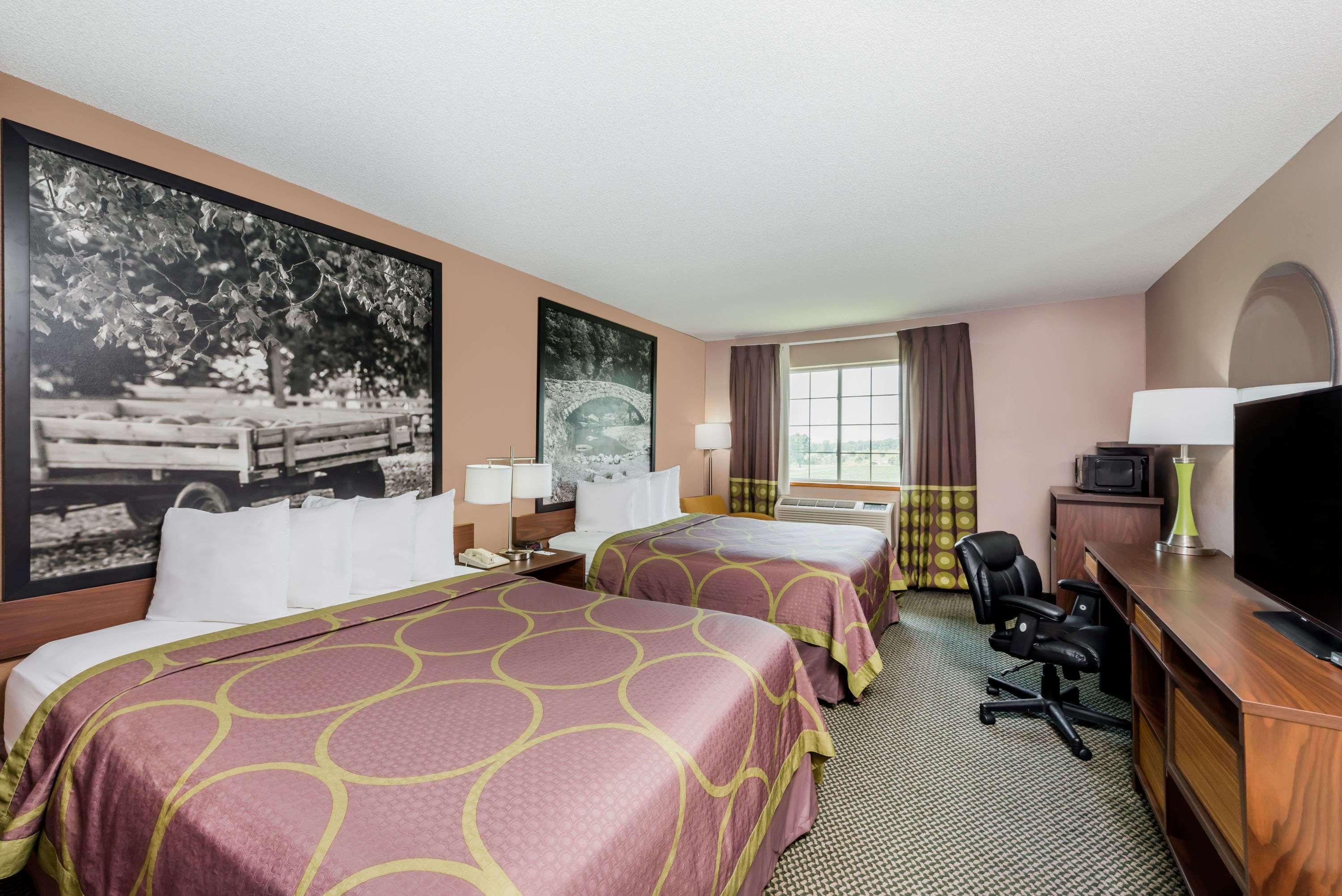 Super 8 By Wyndham Winfield-Quail Ridge Area Hotel Екстериор снимка